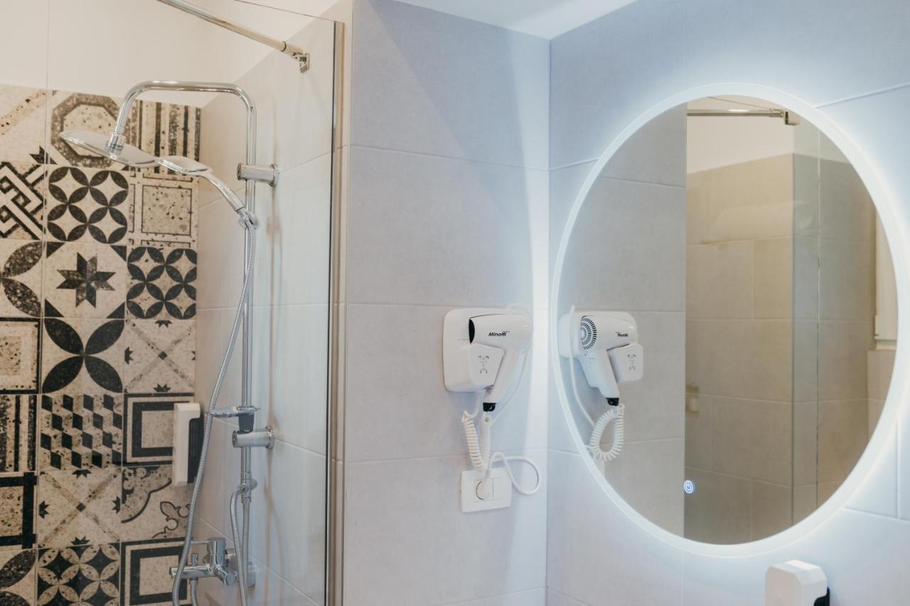 Poppy Downtown Suites Sarajevo ซาราเยโว ภายนอก รูปภาพ